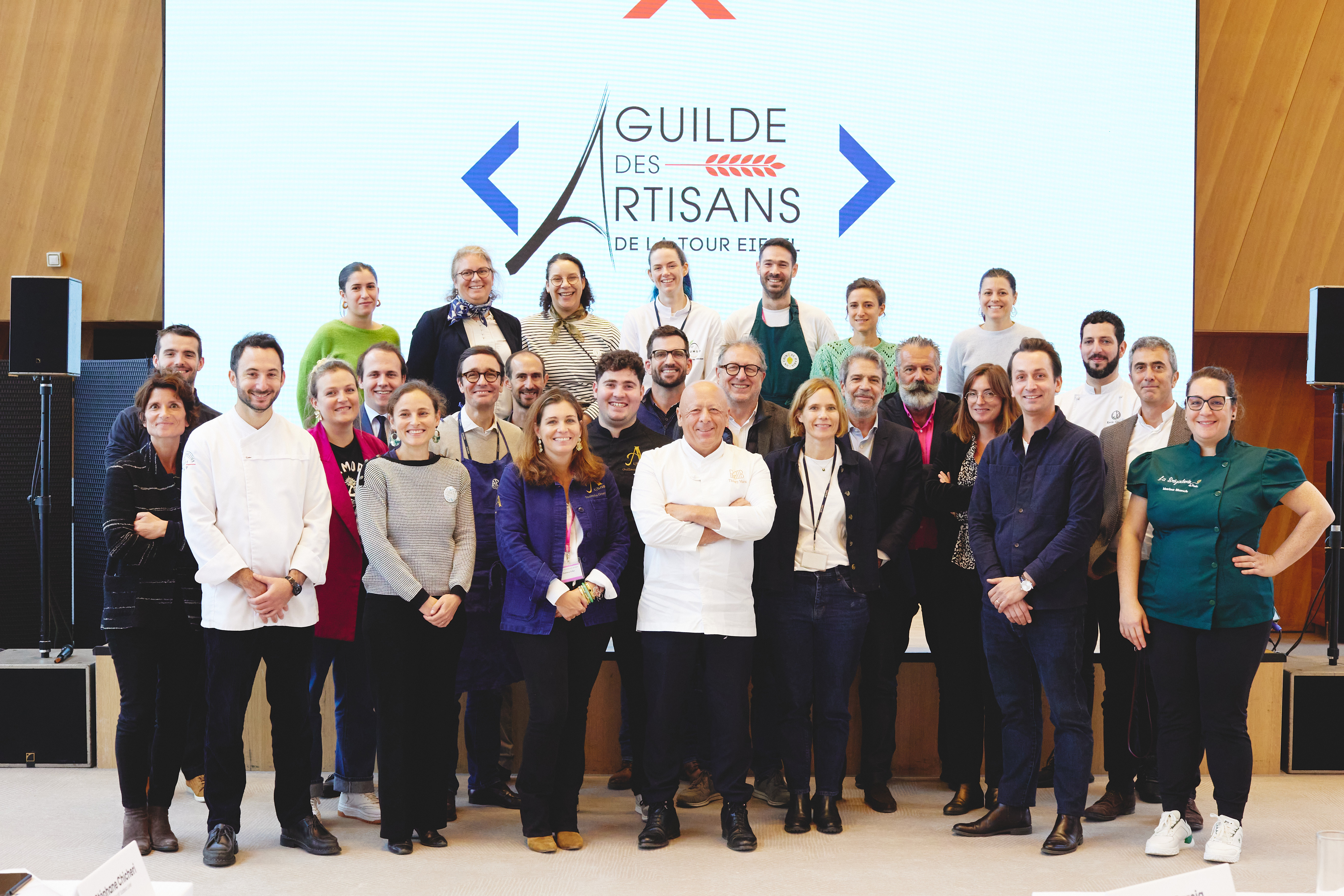 Photo groupe Guilde des Artisans 2024.jpg